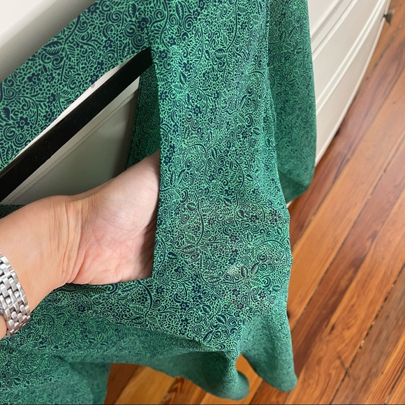 Cabi V-neck semi sheer top - Picture 5 of 5